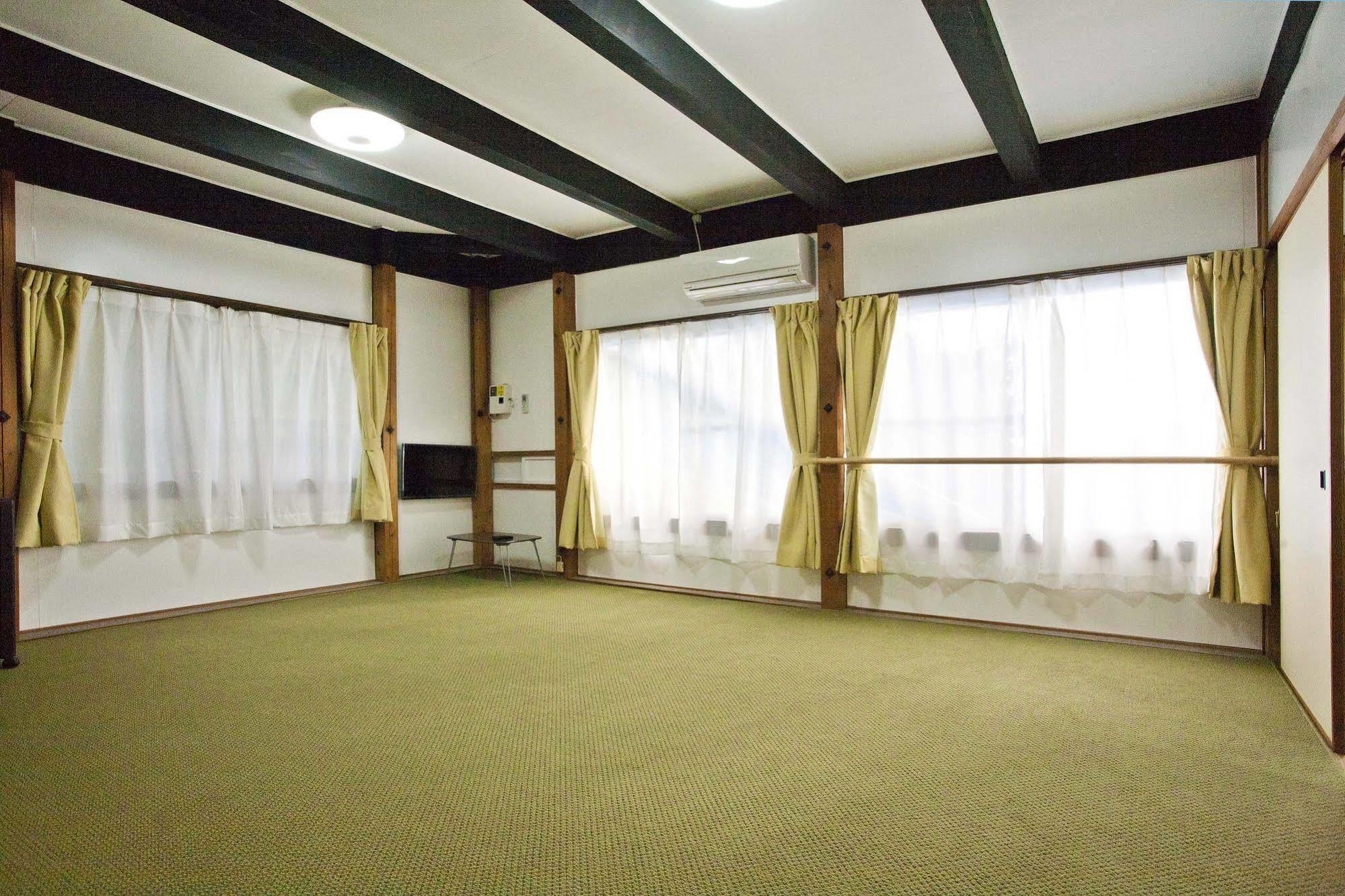 Dormitory Sandanya Guesthouse Shirahama Bagian luar foto